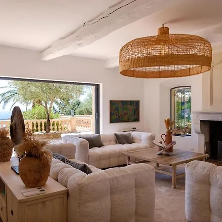 Apartment Charming, Elegant, Spacious House In Saint-raphael