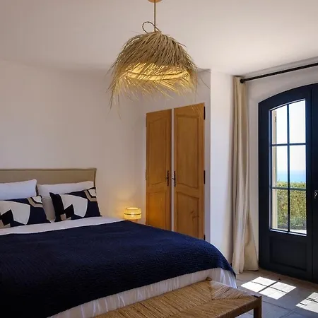 Charming, Elegant, Spacious House In Saint-raphael Apartment