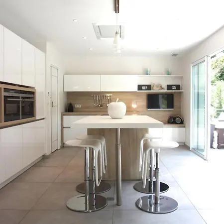 Charming, Elegant, Spacious House In Saint-raphael Saint-Raphael (Var)